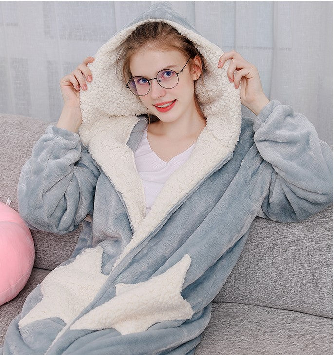 Thick coral fleece bathrobe