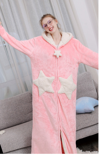 Thick coral fleece bathrobe