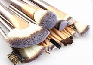 24 Make-up And Brush Suits For Portable Beauty And Makeup Tools