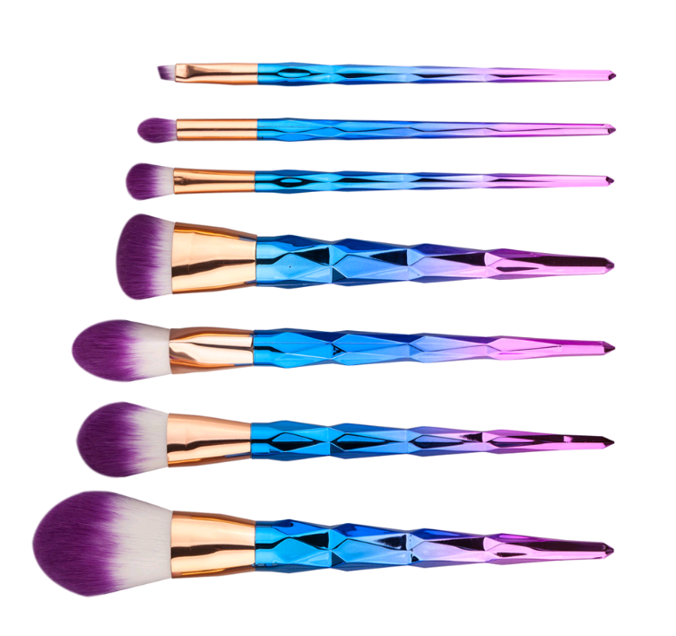 7 makeup brushes