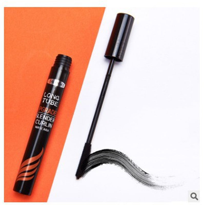 Three-dimensional plumping mascara