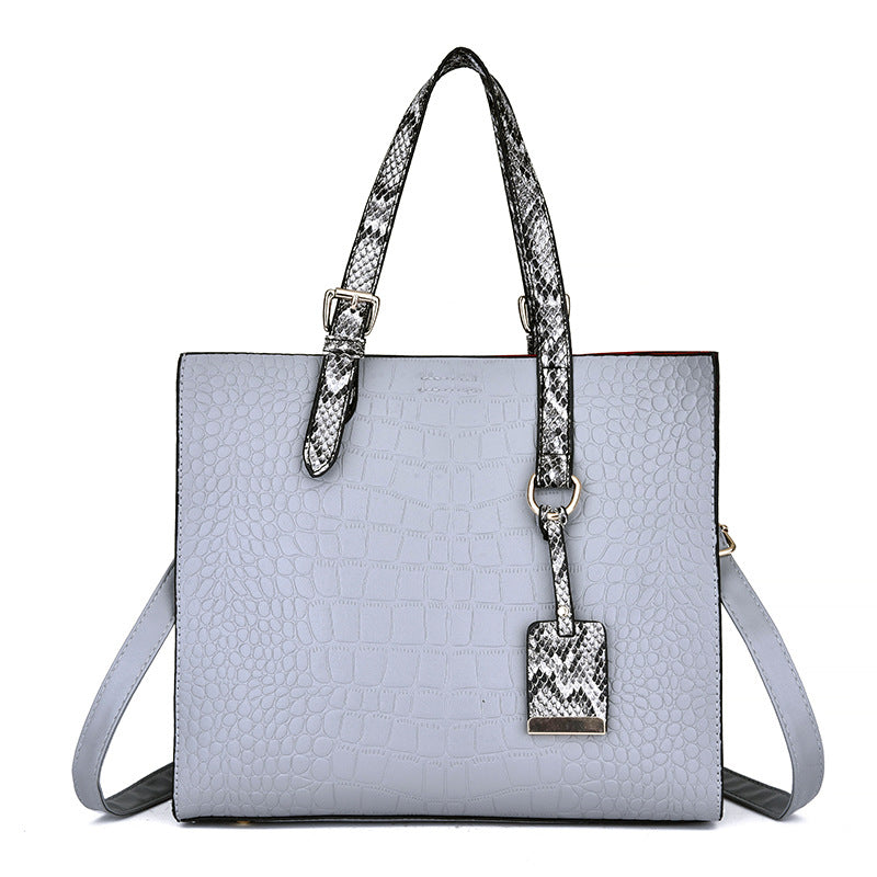 Diagonal cross bag