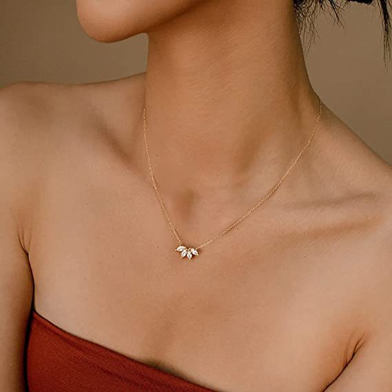 Leaf Shape Pendant Necklace