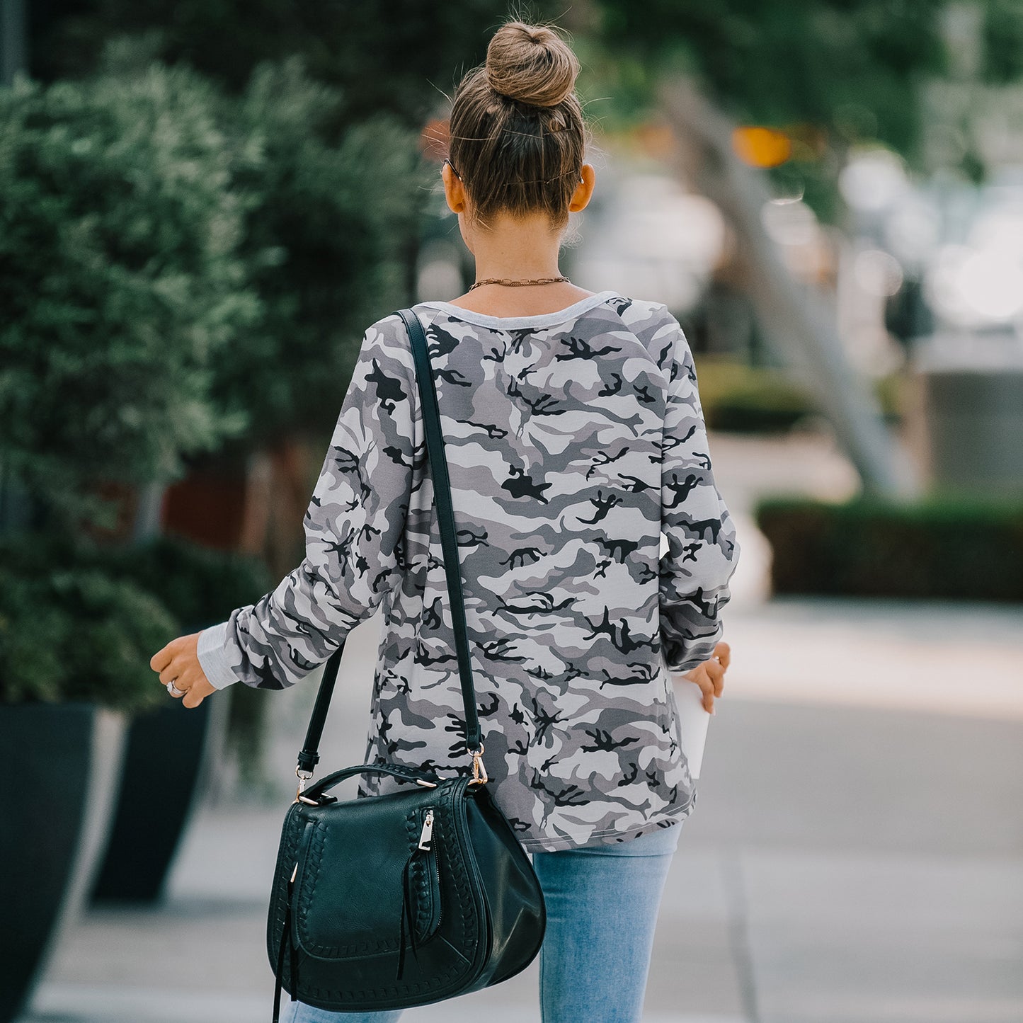 camouflage long-sleeved T-shirt