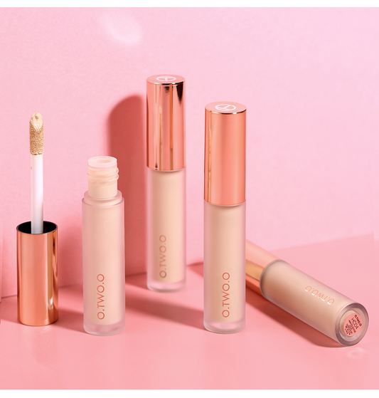 Long-lasting  shading and concealer