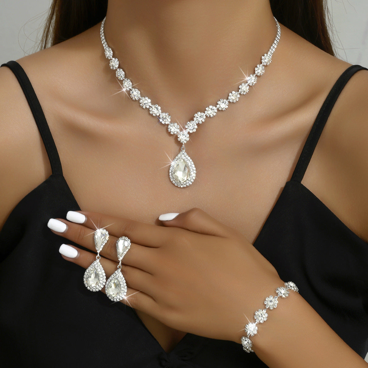 Necklace Three-piece Set