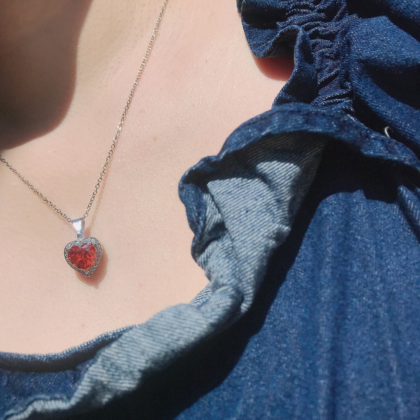 Elegant Red Zirconium Necklace