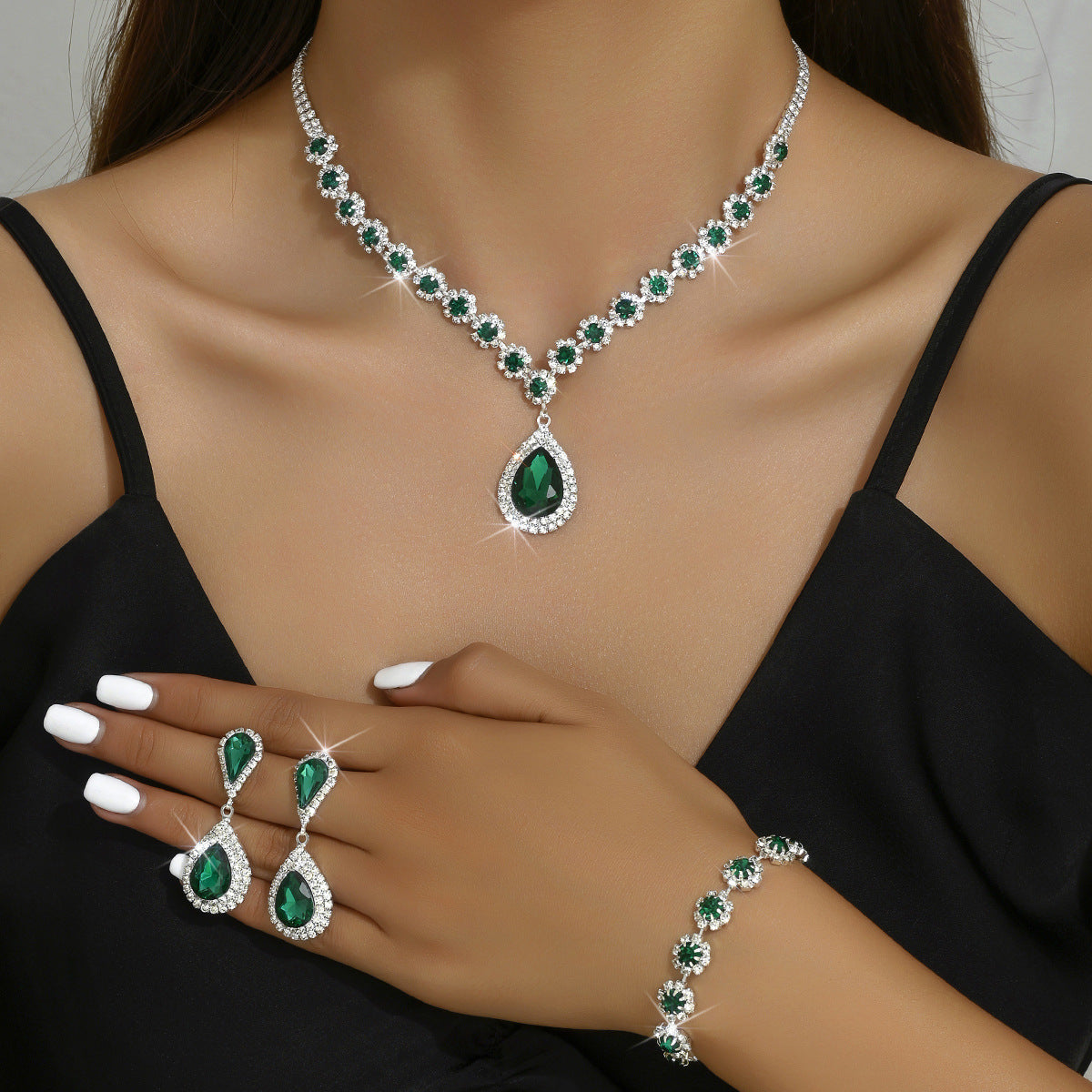 Necklace Three-piece Set