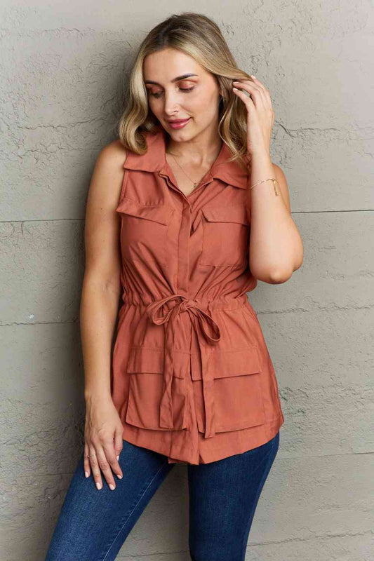 Light Sleeveless Collared Button Down Top