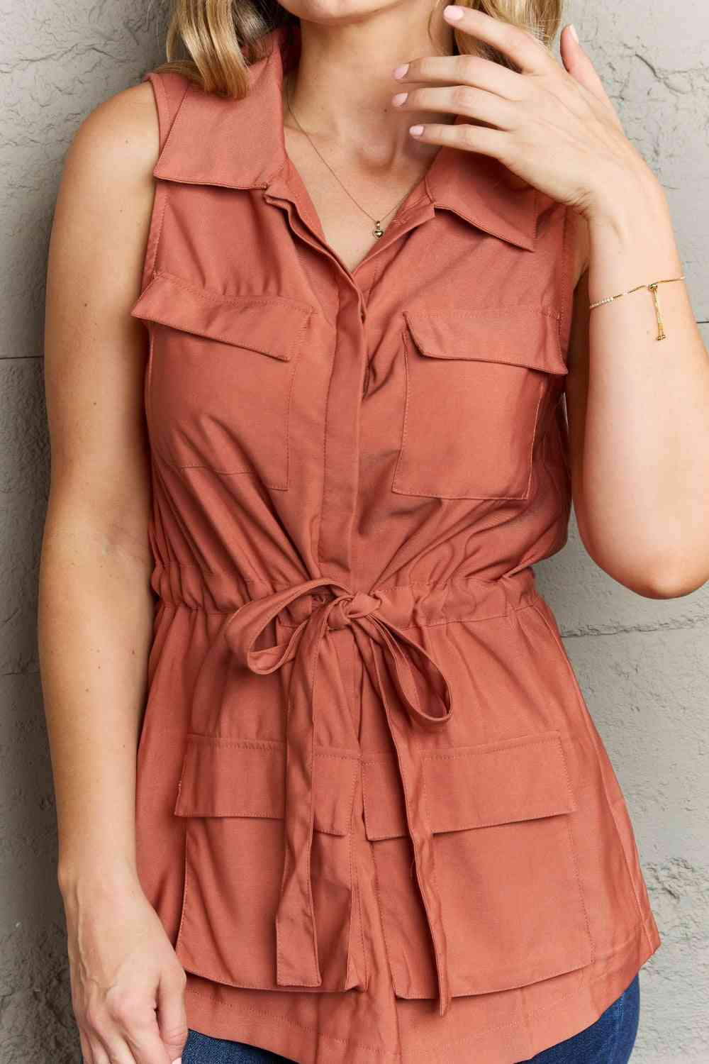 Light Sleeveless Collared Button Down Top